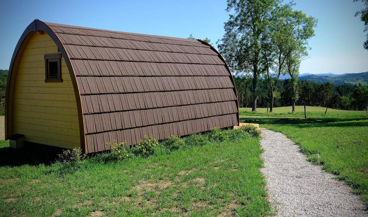 Les Roulottes De La Ferme Des Chanaux Saint-Julien-d'Ance Kültér fotó
